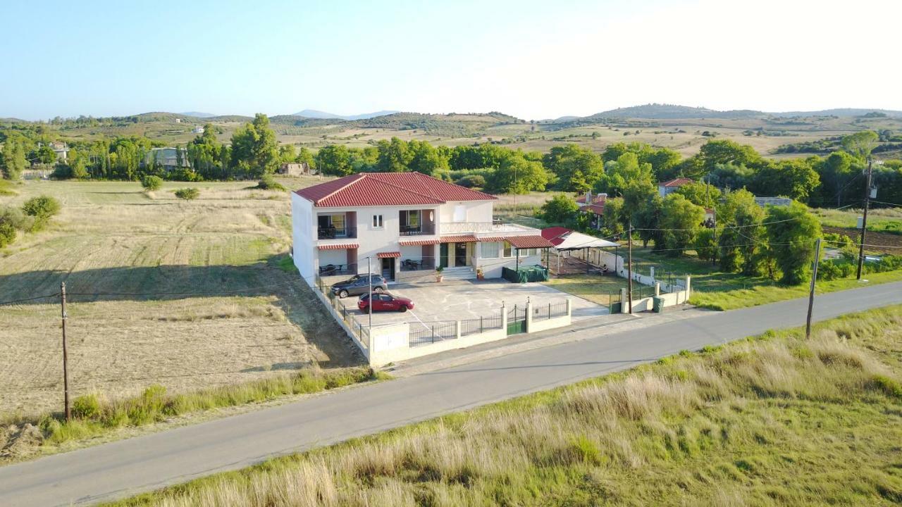 Avantis Apartments Perivolia  Exteriér fotografie